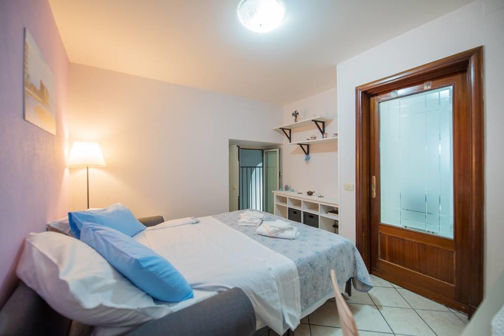 Napoli Sweet Home - Casa "Donna Rosa" Εξωτερικό φωτογραφία