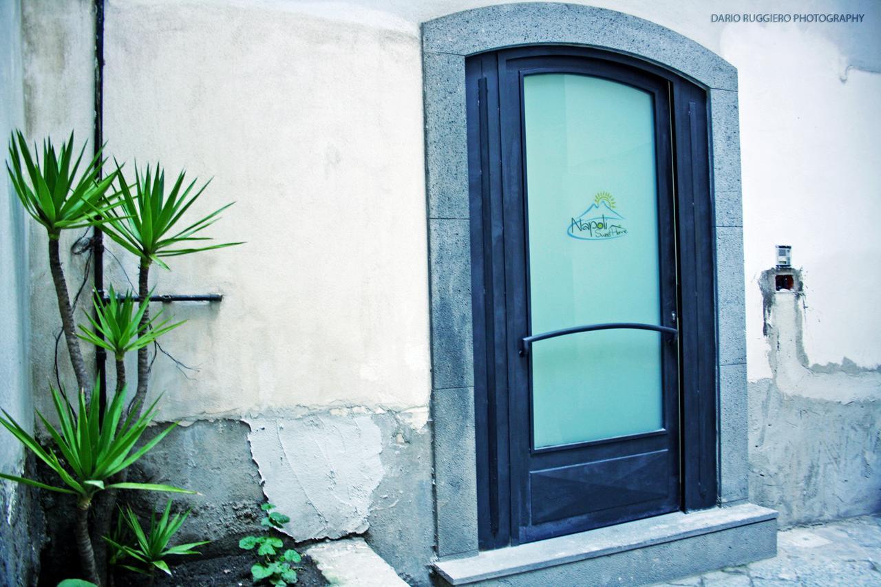 Napoli Sweet Home - Casa "Donna Rosa" Εξωτερικό φωτογραφία